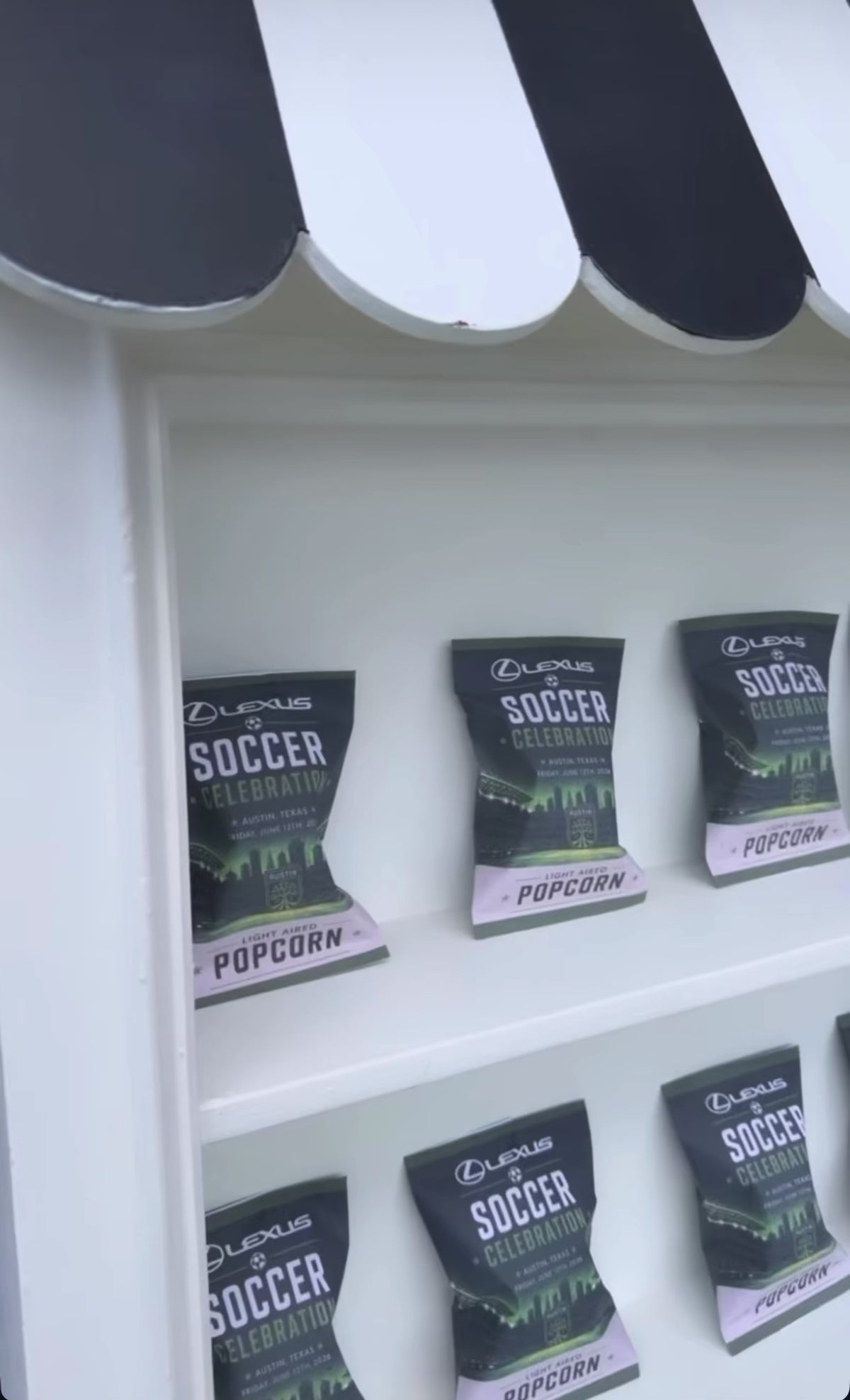 Custom chip bags video